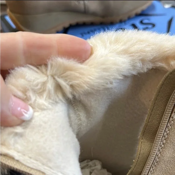 Studio Brilliant Tan Waterproof & Insulated Leather Boots - Picture 6 of 13